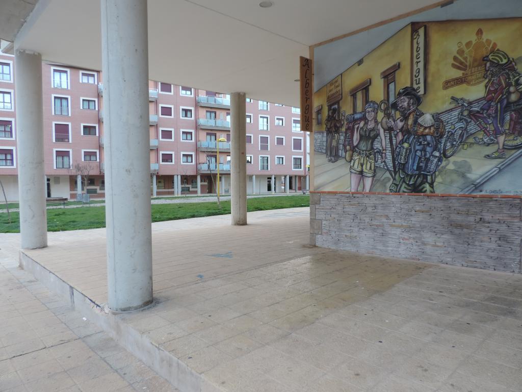 Albergue Santo Tomas De Canterbury León Exterior foto